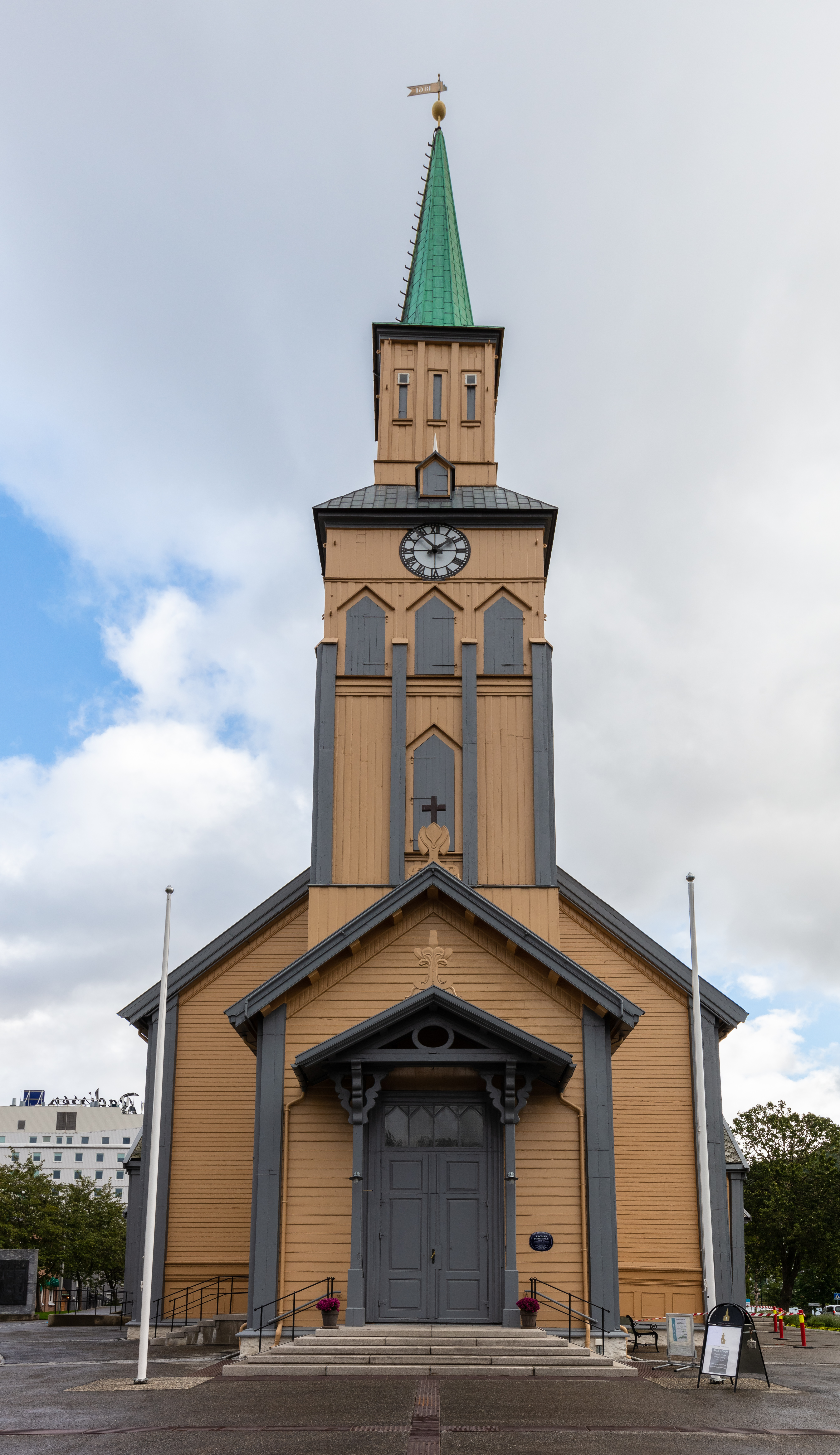 Tromsø Domkirke i mørketiden, hovedscene for Nordlysfestivalens midnattskonserter